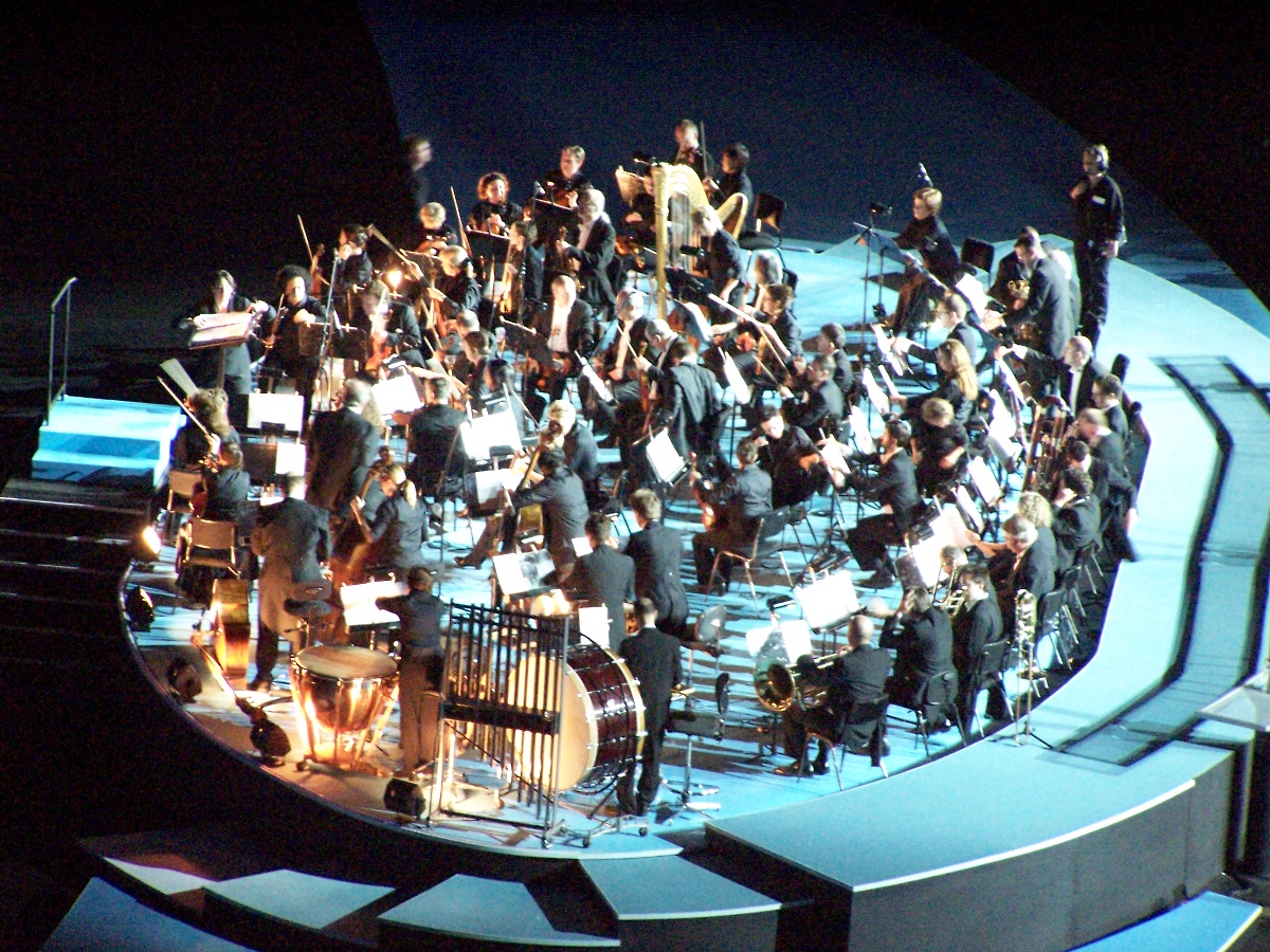 This is an orchestra. ((link: https://www.flickr.com/photos/gjw/113093984/ text: Grant Williamson))